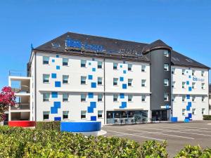 Hotels ibis budget La Roche Sur Yon Vendespace : photos des chambres