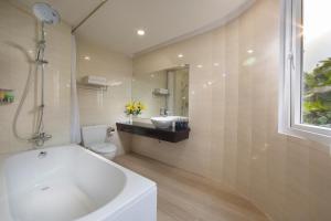 Hanoi Royal Palace Hotel 2