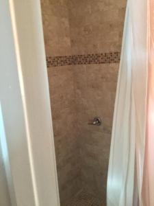 Beautiful Room near JFK and close to LaGuardia Airports