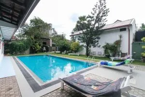 Lioni Holidays Villa - 尼甘布