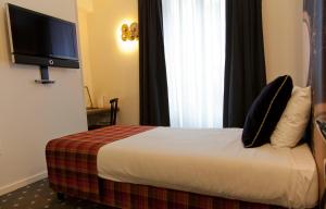 Hôtel du Triangle dOr