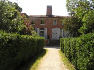 B&B / Chambres d'hotes Logis Domaine de Peyrolade : photos des chambres