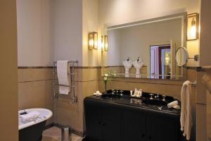 Hotels Domaine De Manville : Suite Junior