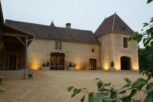 Maisons d'hotes Chambres d'hotes Les Peyrouses : photos des chambres