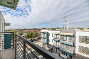 One-Bedroom Apartment room in WanderJaunt - Kimsey - 1BR - Tempe