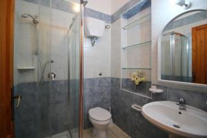 Costa Rei Villa in Prima Fila Mare con Ampio Giardino img29