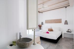 Zefi Hotel & Suites Paros Greece