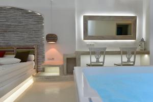 Zefi Hotel & Suites Paros Greece