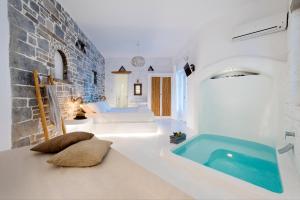 Zefi Hotel & Suites Paros Greece