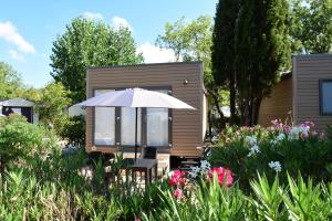 Campings Camping Domaine Du Golfe De Saint Tropez : photos des chambres