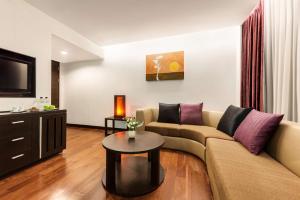 Radisson Suites Bangkok Sukhumvit