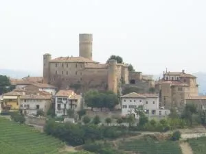 阿克德依诺比利酒店 - 卡斯蒂廖内法莱托