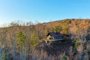 Six Bedroom house room in King of the Mountain