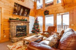 one bedroom house room in 50 Mile View