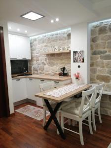 V&M Luxury Studio 