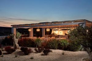CYCLADES - Semi Based Apartment with Indoor Garden - Part Of White Dunes Luxury Boutique Hotel