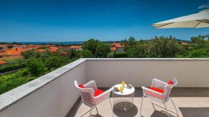 Luxury villa Medulin with pool near the beach , sea view, extra pool heating available