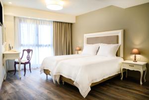 Superior Triple Room room in Emerald Suites