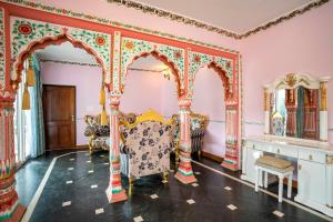 Stone Wood Riverfront Resort, Siolim