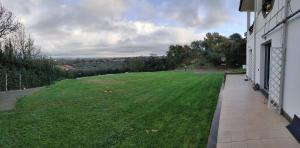 la staccionata bianca