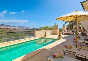 Royal Garden Villas, Luxury Hotel