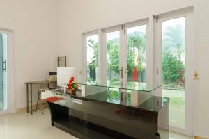 RedDoorz Syariah near Museum Tsunami Aceh 2