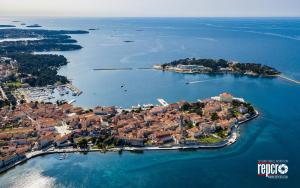 Beautiful villa Mugeba II with pool near the aquapark in Porec 