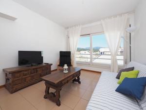 Apartment Roger de Flor-1 by Interhome