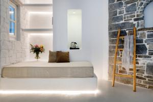 Zefi Hotel & Suites Paros Greece