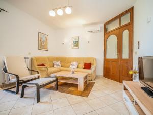 Holiday Home Mila by Interhome