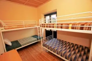 艾斯达旭里奥罗伯士旅馆 - Casarejos