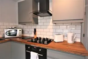 Nelson By The Docks Serviced Apartments by Roomsbooked - Hempstead