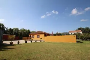 ENTRE NARANJOS - Los Barrios