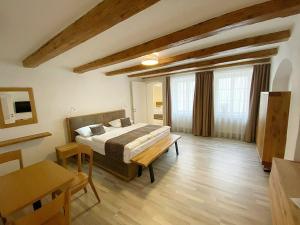 Two-Bedroom Apartment room in Historic Centre Aparthotel X