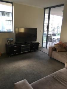 A Hotel Com Modern 2 Bedroom Ocean View Apartment In