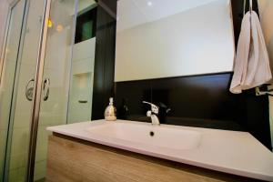 Menesse the City by Casago