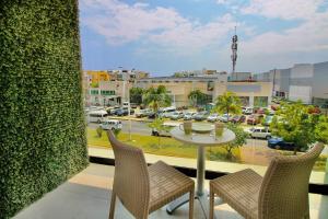 Menesse the City by Casago