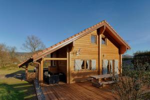 Chalets Chalet avec Jacuzzi et Piscine, deco soignee esprit cocooning : photos des chambres