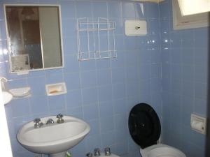 Departamento 1 ambiente 3 personas a metros del mar