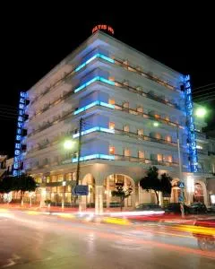 Ξενοδοχείο Μανιάτης (Maniatis Hotel)