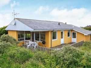 obrázek - 8 person holiday home in Hj rring