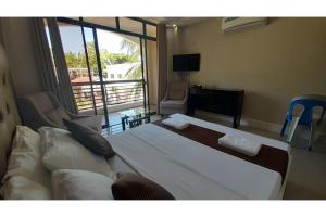 Adelaida Pensionne Hotel