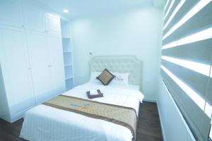 Vinhomes DCapitale - by BAY LUXURY