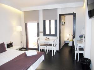 Barcelona Fifteen central Aparthotel