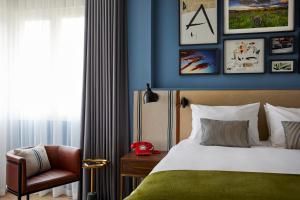 King Room - Mobility Access/Roll in Shower - Non-Smoking room in Hotel Indigo Madrid - Princesa an IHG Hotel