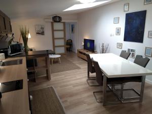 La perle du 58 - T2 Parking Wifi Terrasse CLIM