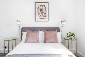 Beautiful Apartment In Leafy Victorian Neighbourhood