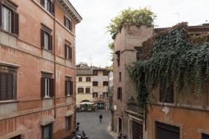 CS Piazza Venezia Apartment