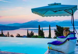 Lygia Villa Sleeps 6 Pool Air Con WiFi Lefkada Greece