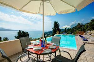 Lygia Villa Sleeps 6 Pool Air Con WiFi Lefkada Greece